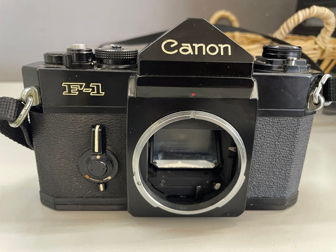 Canon F-1 一眼レフカメラ