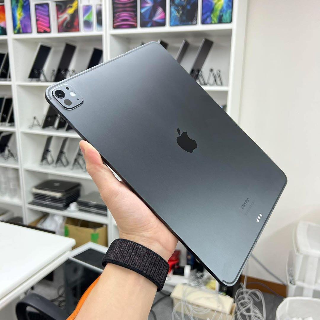 iPad Pro M4 13インチ256GBWi-Fi +Cellul