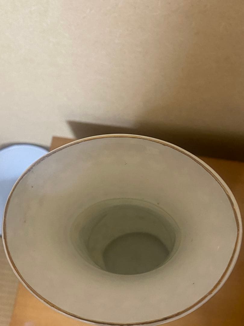 中国　景徳鎮製　薄い花瓶