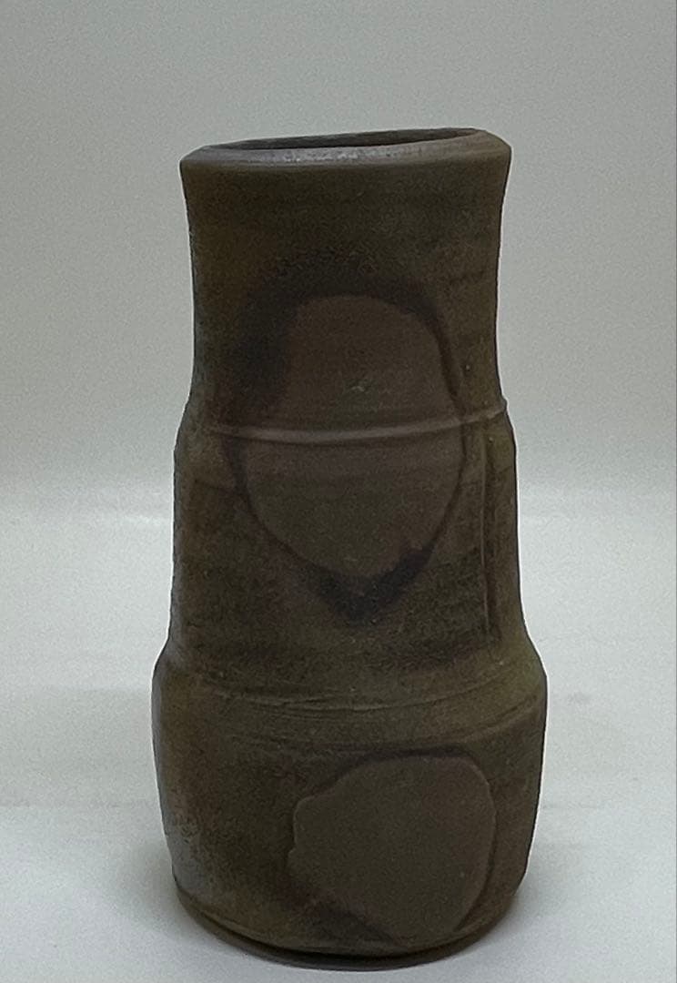 人間国宝　藤原雄　備前掛花入　共箱(四方桟盛蓋）　　　　　　　　 　　　f311