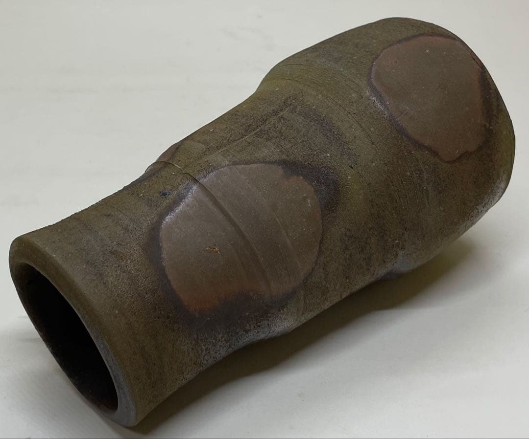 人間国宝　藤原雄　備前掛花入　共箱(四方桟盛蓋）　　　　　　　　 　　　f311