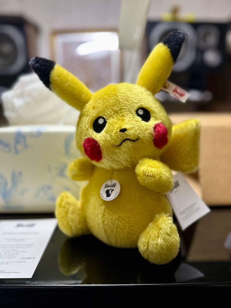 Steiff Pikachu ぬいぐるみ 本体