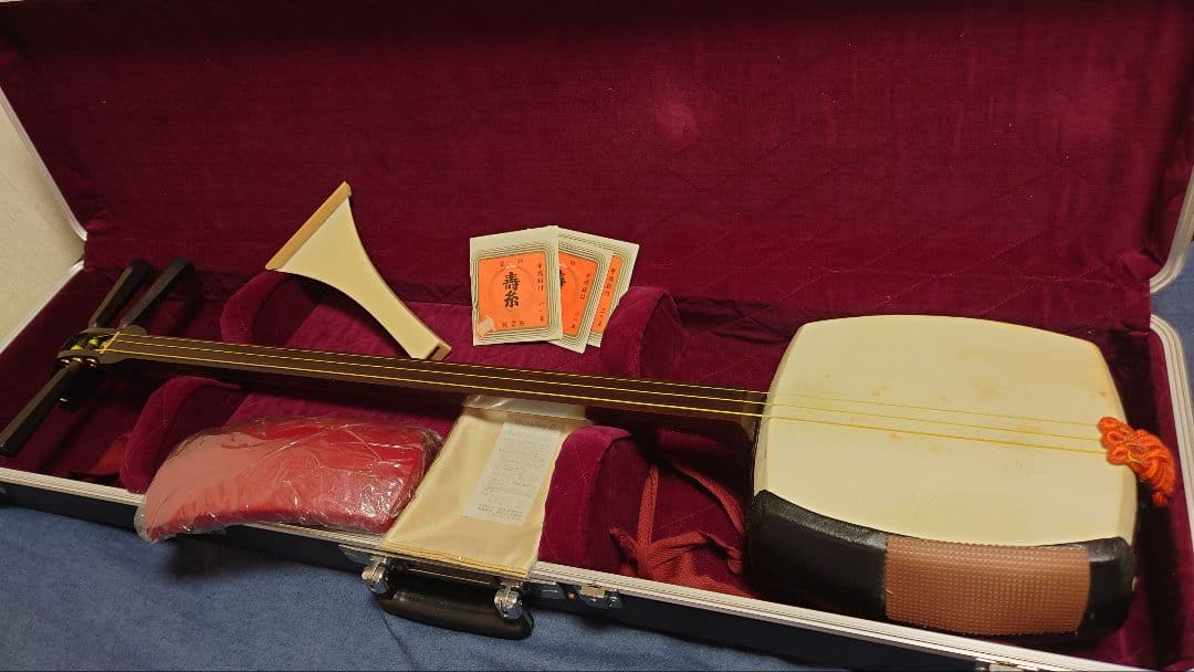 【青空さん専用出品】◆津軽三味線【紅木総木目/金細】付属品/ケース付き