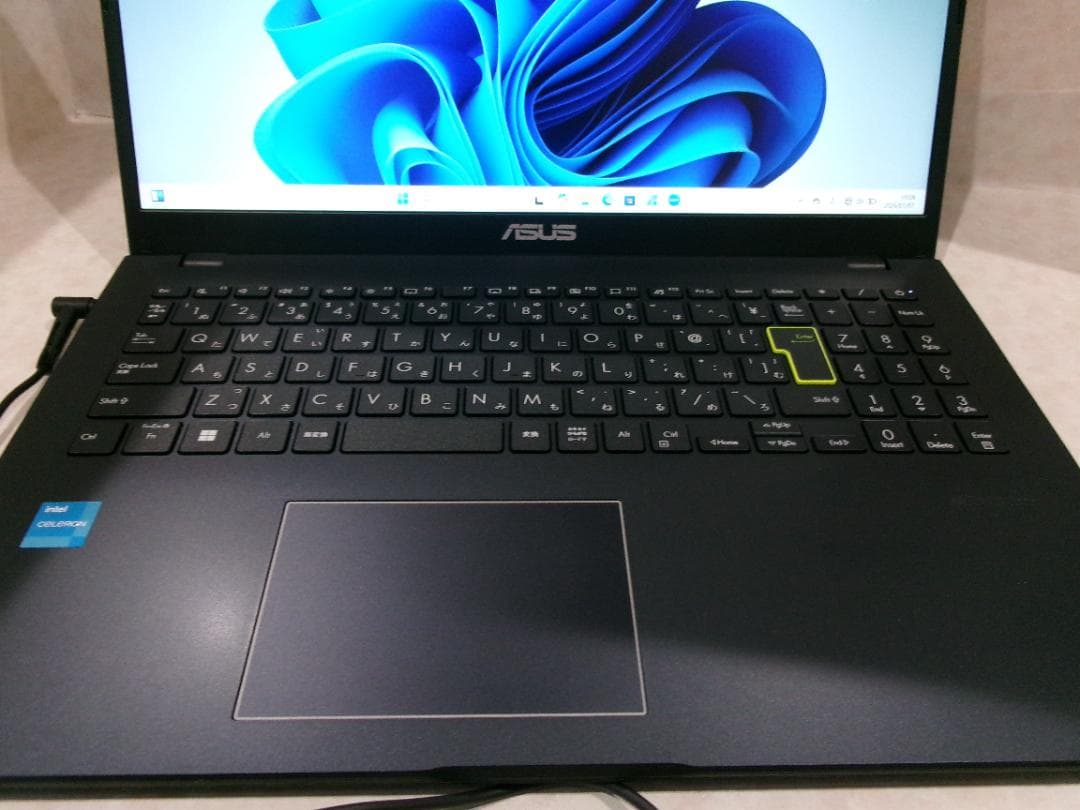 大特価!2024年販売モデル ASUS E510KA-N441BWS 美品