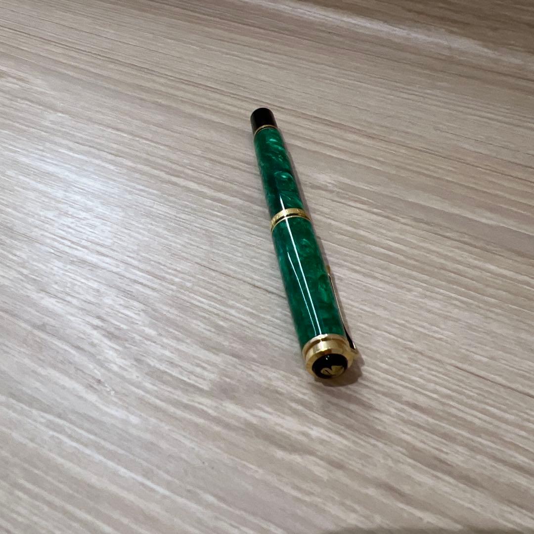 グリーン マーブル 万年筆　ペリカン