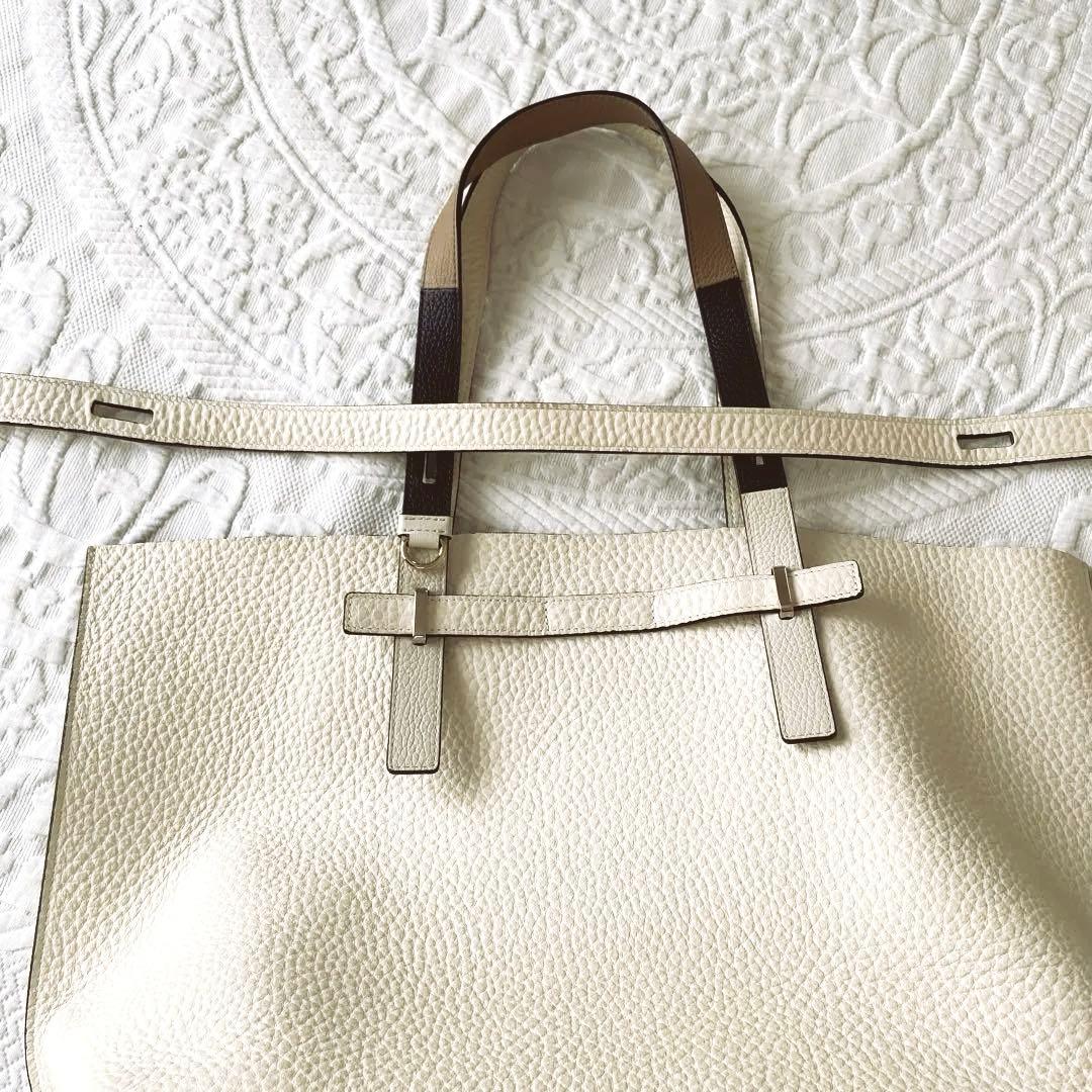 フルラ　GIOVE トートバッグ 美品　未使用　A4 フィット