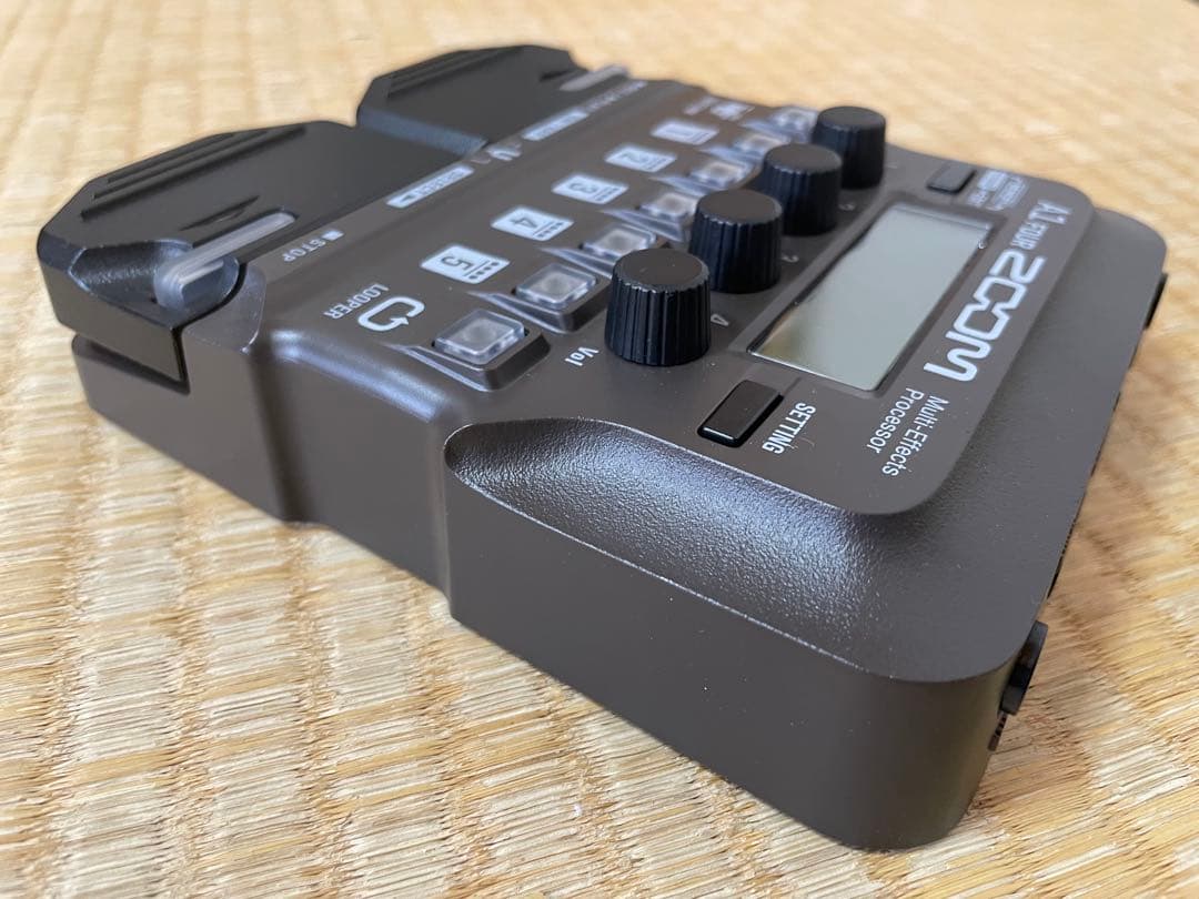 ZOOM A1 FOUR マルチエフェクトプロセッサー