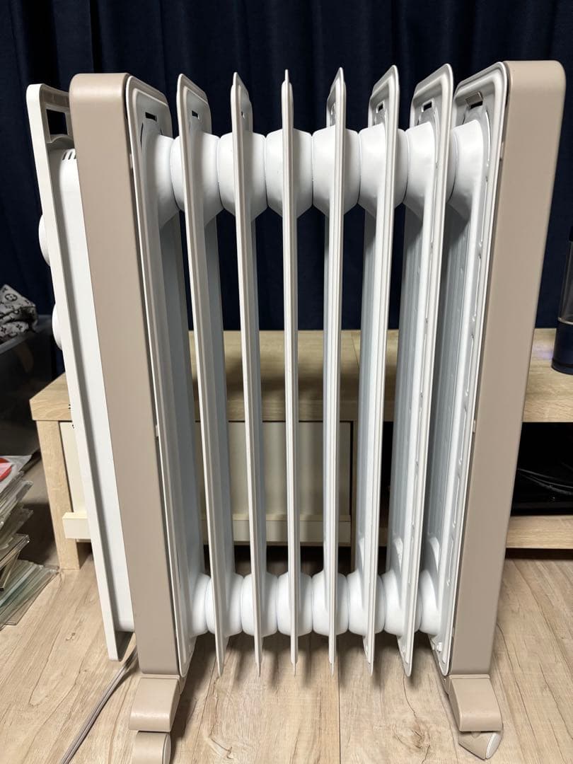 De'Longhi (デロンギ) オイルヒーター ヴェルティカルド