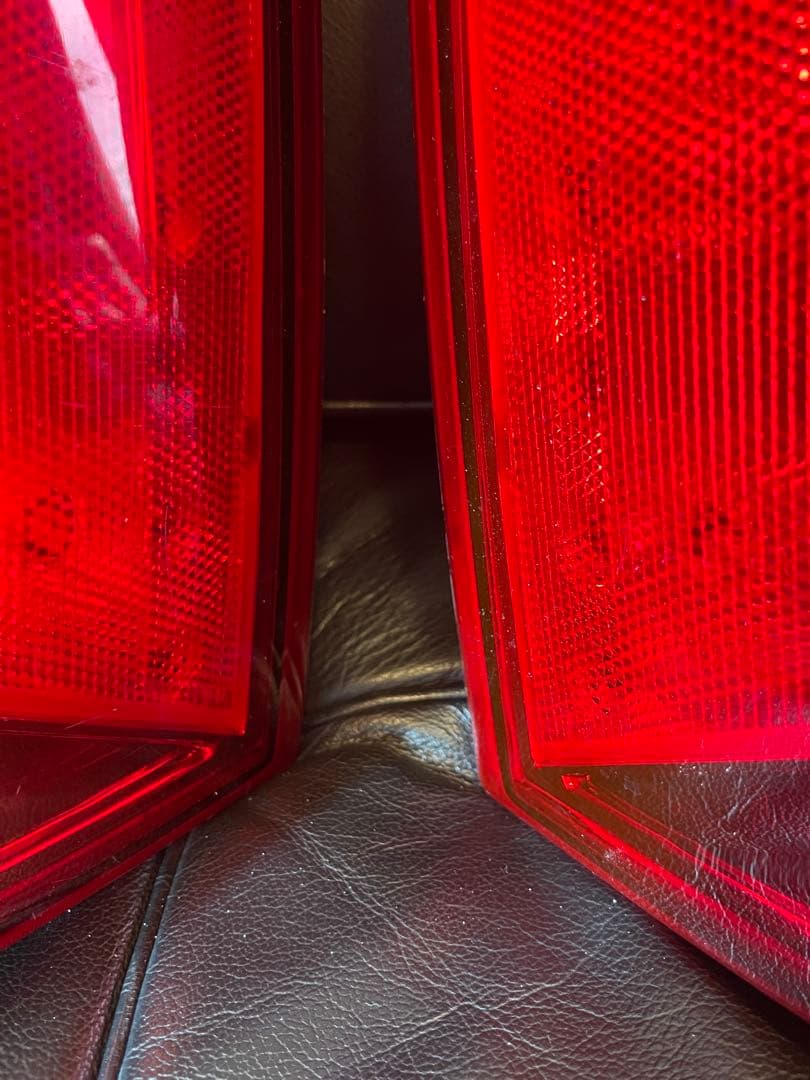 キャデラック エスカレード レッド テールランプ 2個セット