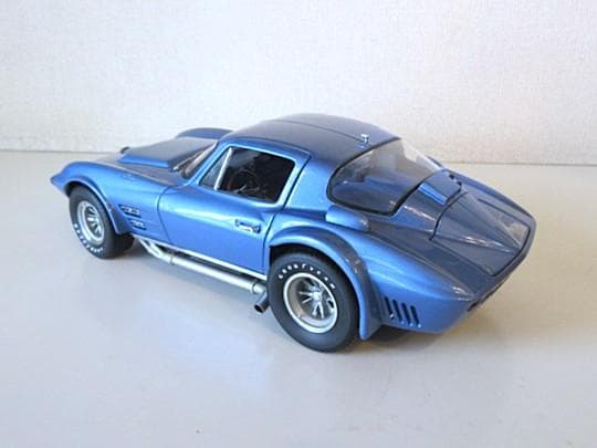 一流さん専用 exoto (1/18) コルベット Grand Sports①