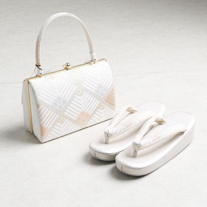 【新品】沙織謹製 草履バッグセット 草履23cm 古典柄 帯地 　03018