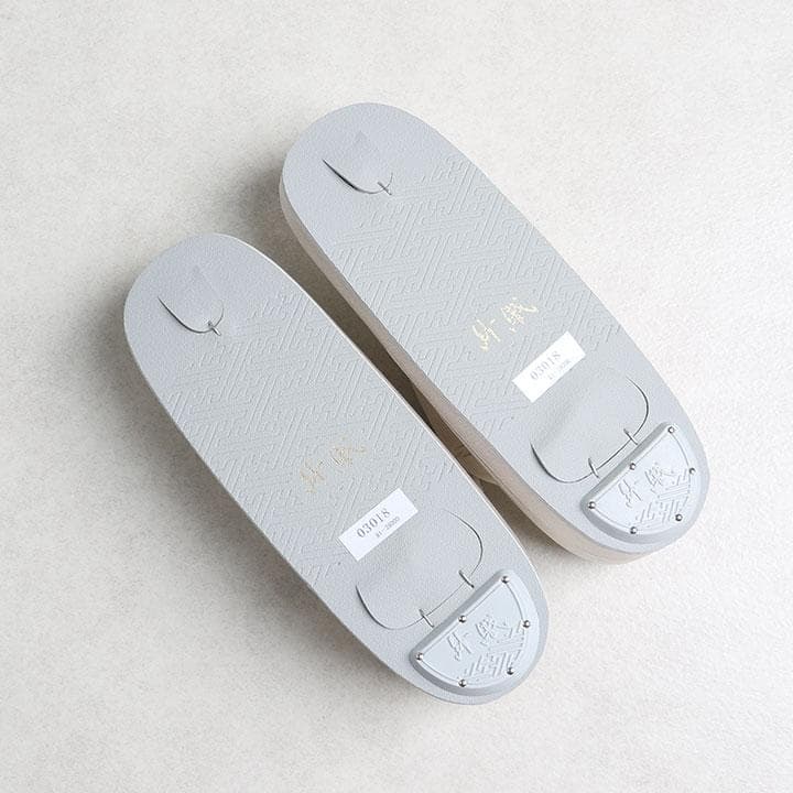 【新品】沙織謹製 草履バッグセット 草履23cm 古典柄 帯地 　03018