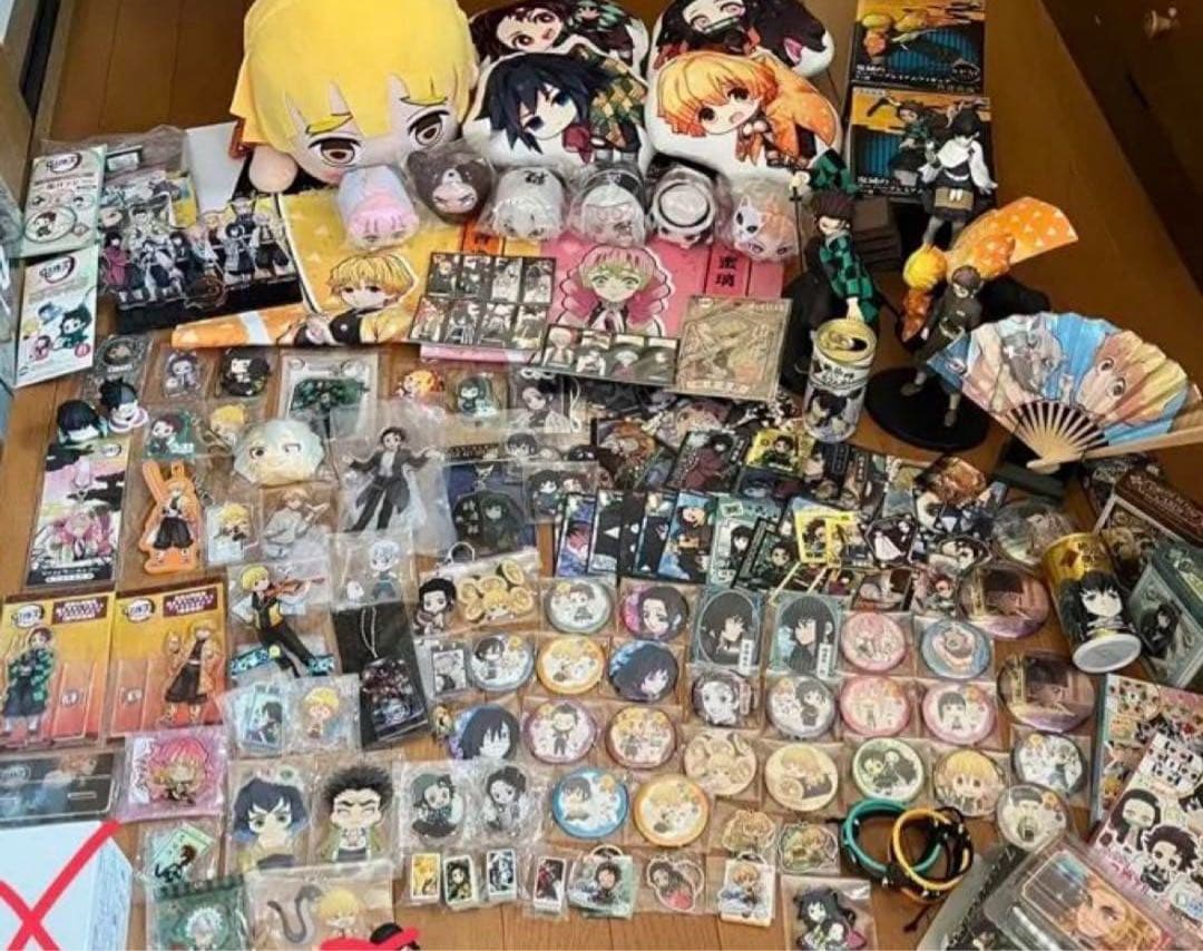 鬼滅の刃 アクリルスタンド アクスタ 缶バッジ フィギュア アクキー まとめ売り