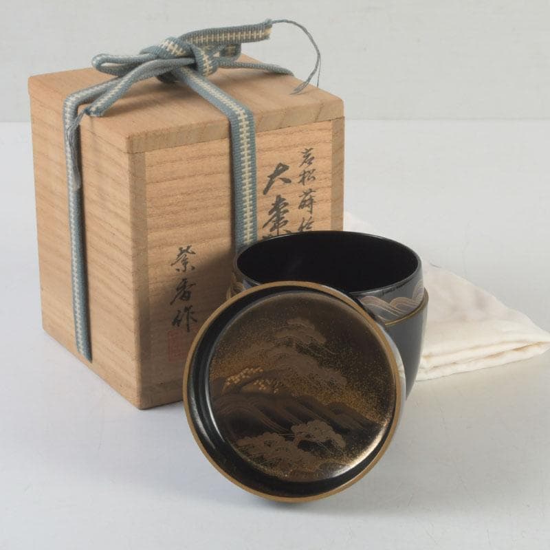 茶道具　輪島塗　蒔絵師　谷内一則(紫香)作　岩松蒔絵　大棗　共布共箱　V9588