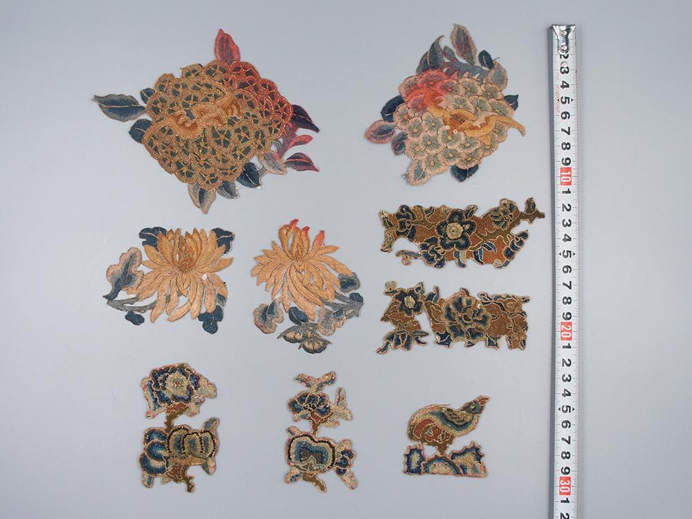 【繍】　★ 織繍 老繍吉祥紋繍片 9個 ★　清朝期　花卉蝙蝠 刺繍文様　明清繍品