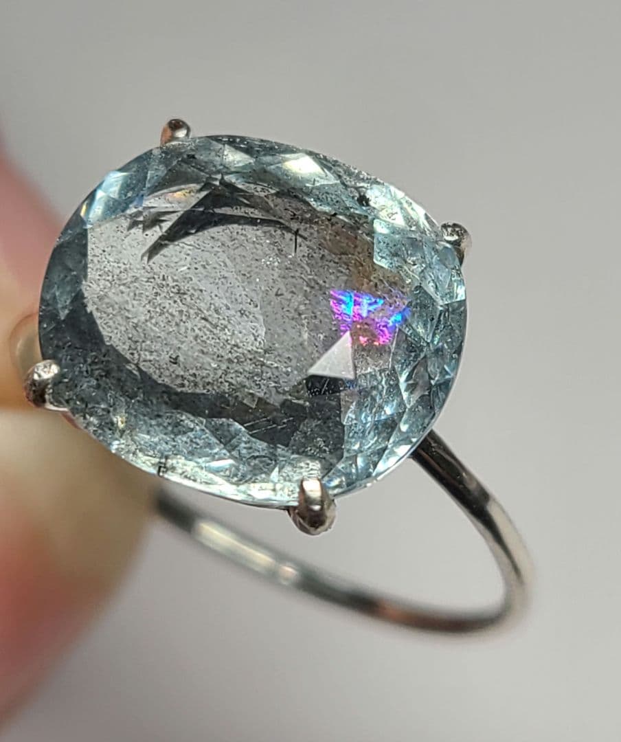 かるレインボーにピカピカシラー★非加熱ブラジル産アクアマリン★オーダー