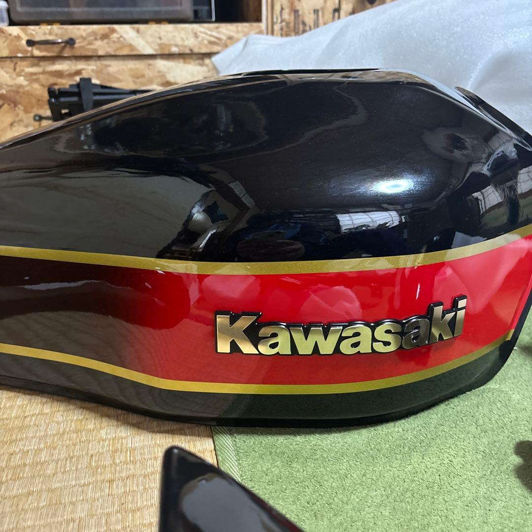 ZRX400 タンクカバー　サイドカバー