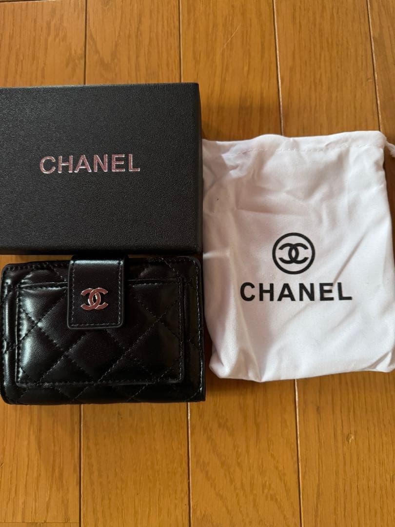 レディース三つ折り財布