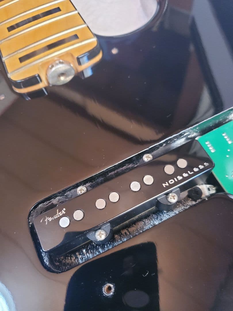 交渉可 American Elite Jazz Bass Black