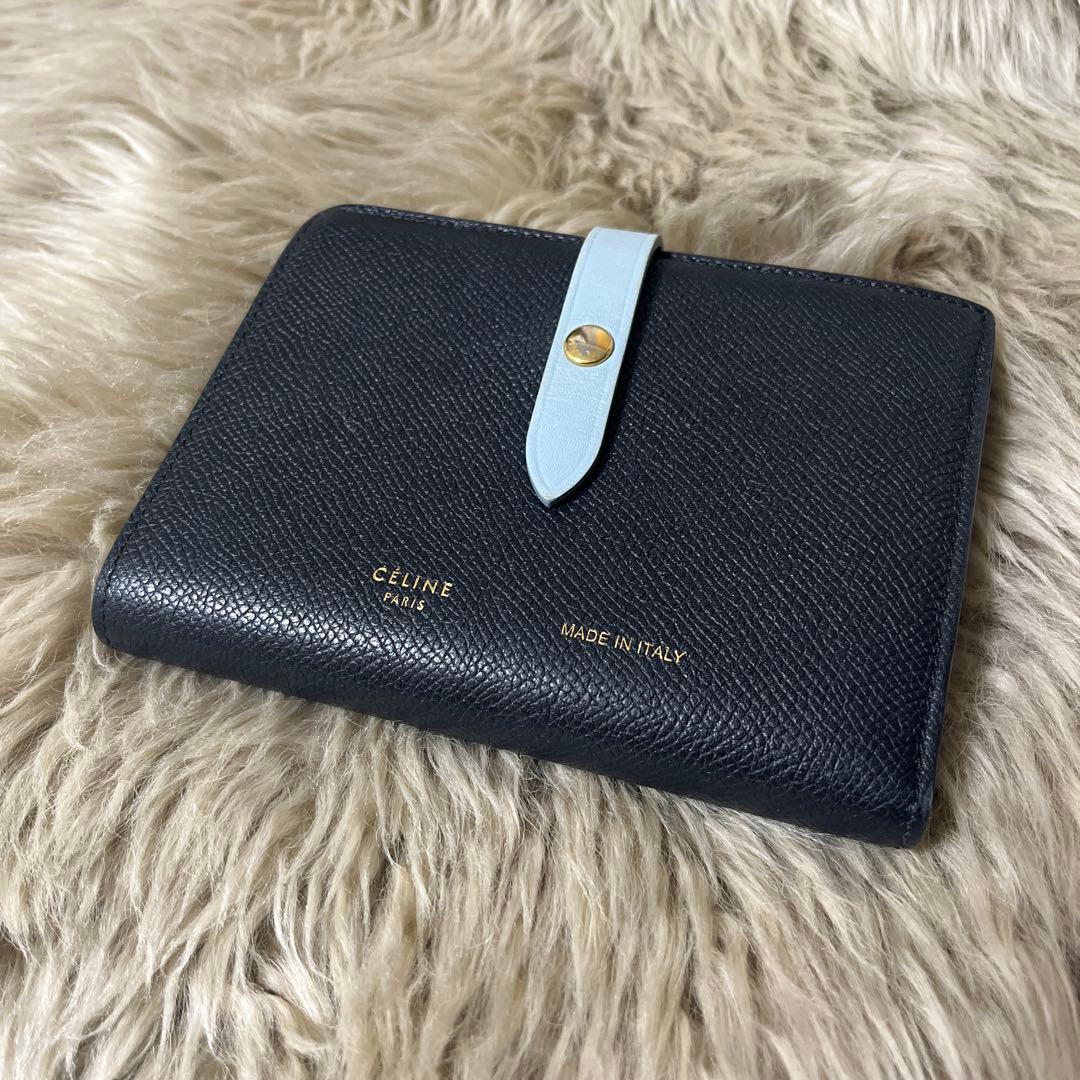【CELINE】ストラップ ミディアム マルチファンクション 二つ折り 財布