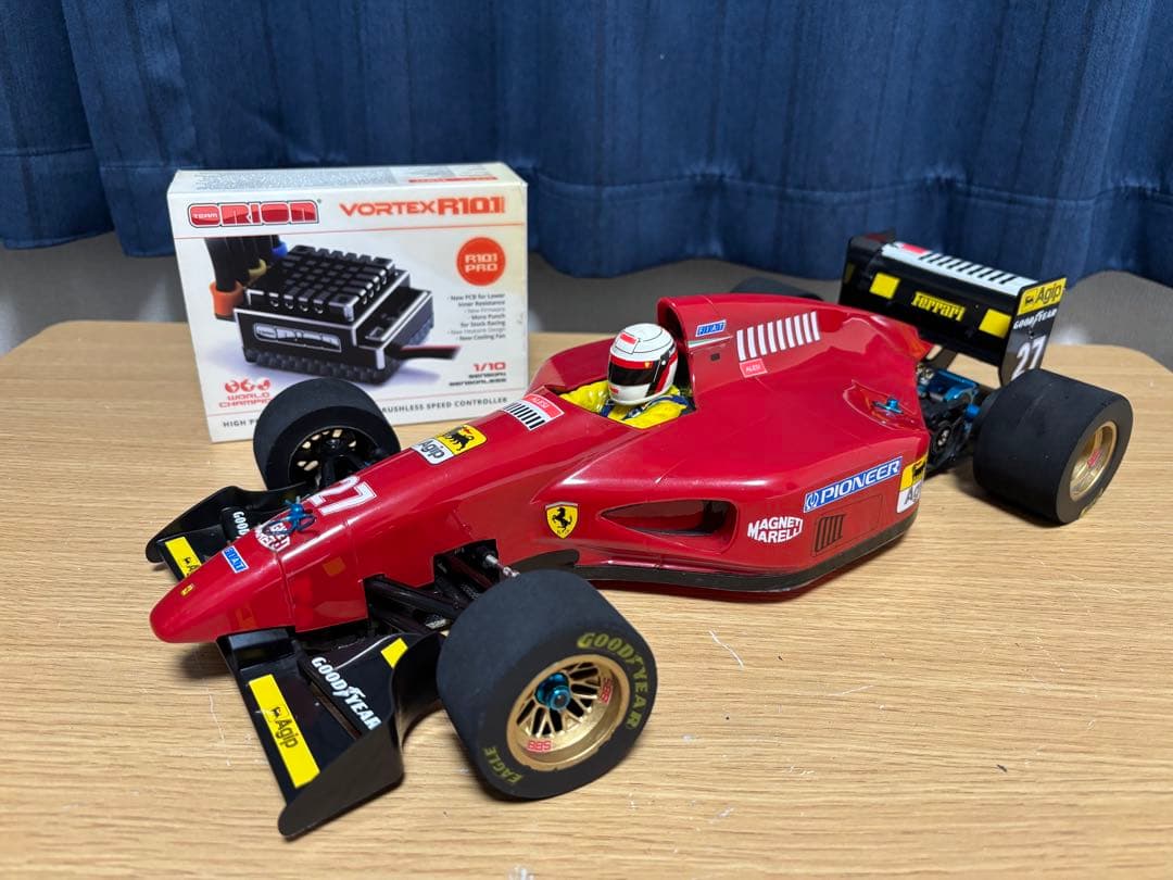 S*O様 タミヤ F103 F1