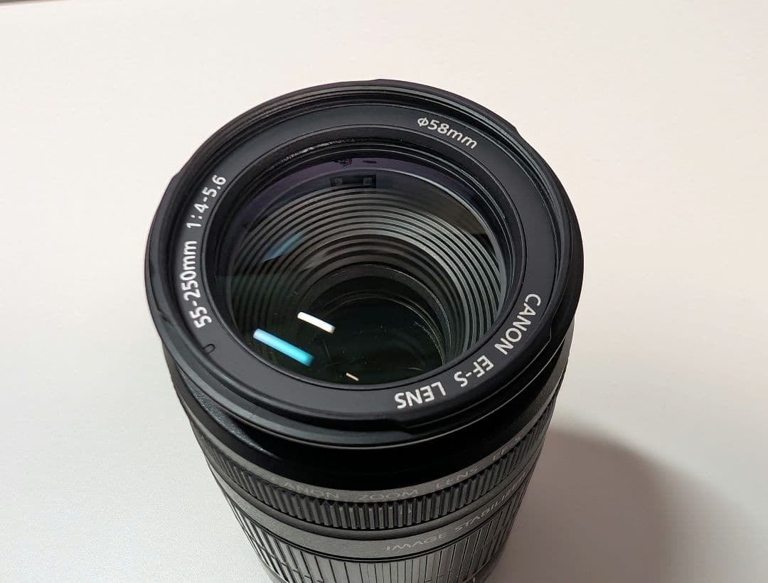 Canon EF-S 55-250mm f/4-5.6 IS ズームレンズ
