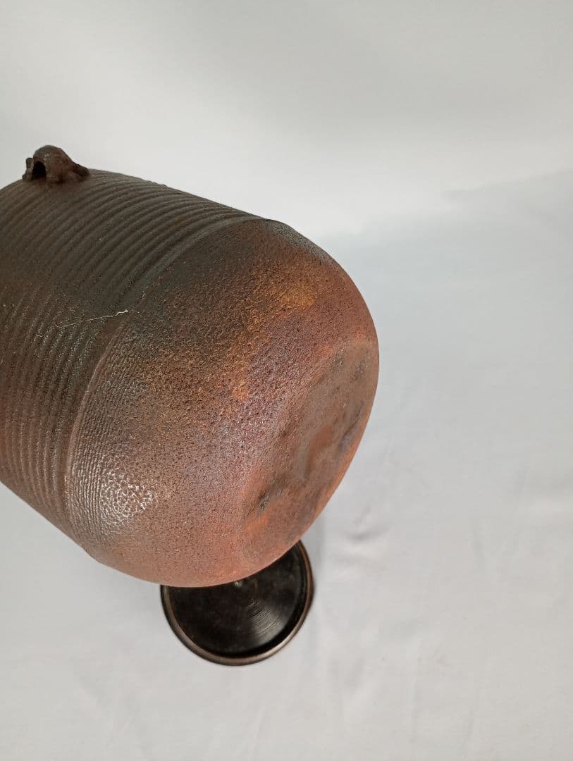 【茶道具】亀甲耳千筋筒釜　金森紹栄造　茶釜　釜370