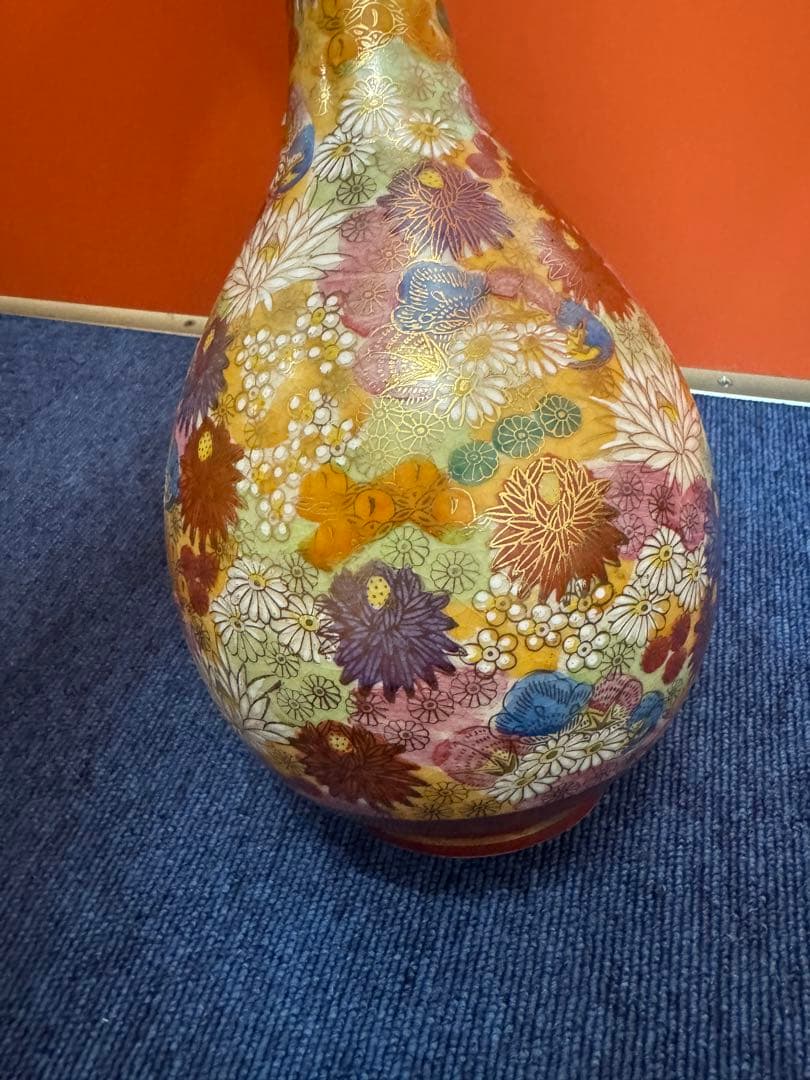 1567 九谷焼　金彩色絵　百花繚乱紋花瓶　花詰 　置物