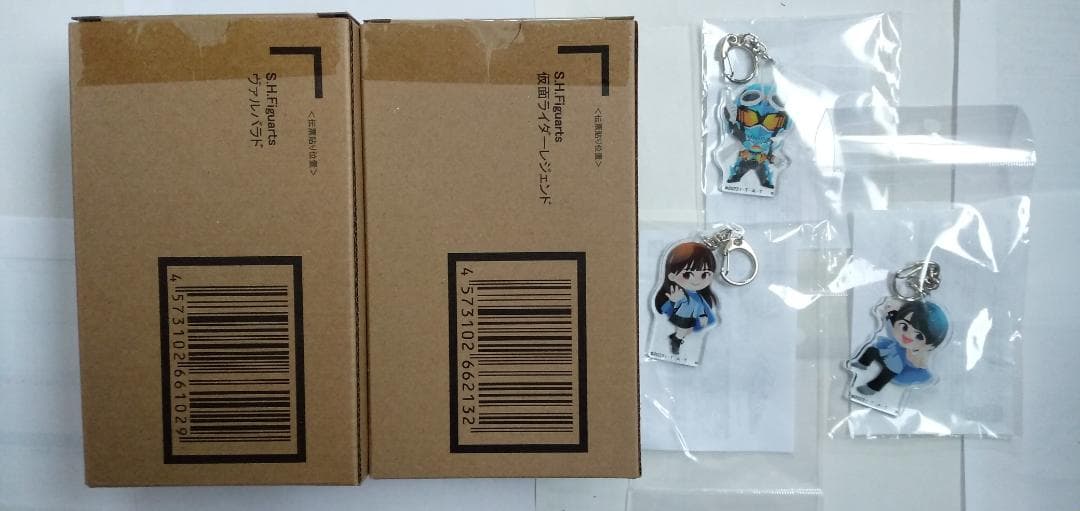 未開封）S.H.Figures 仮面ライダーガッチャードセット