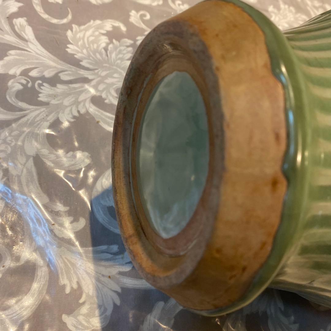 専用　中国古玩　陰刻草花文青磁花瓶