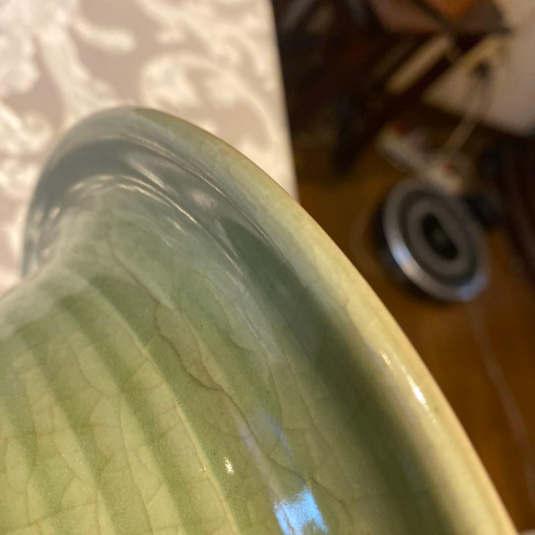 専用　中国古玩　陰刻草花文青磁花瓶