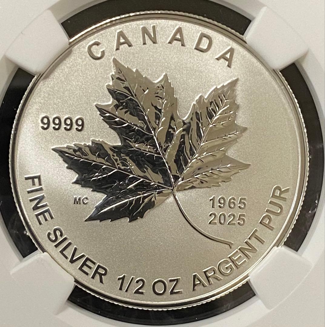 ☆ヤングファン必見☆最新2025年カナダ メイプルリーフ４ドル 1/2oz 銀貨