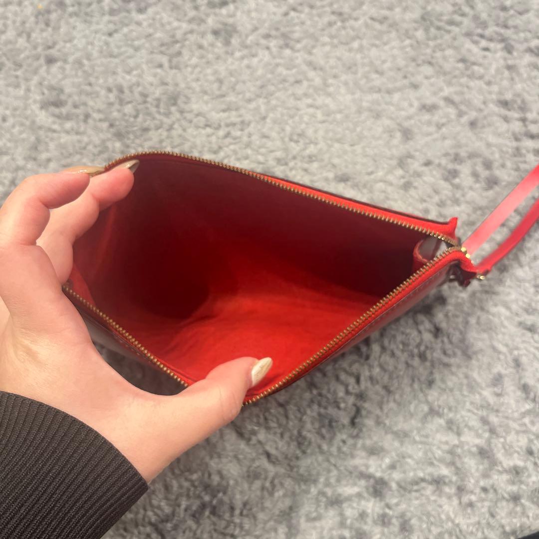 Louis Vuitton エピレザー レッドパーティーバッグ