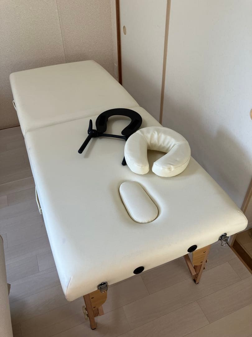 SEVEN BEAUTY 折りたたみ マッサージベッド