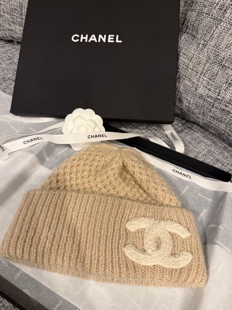 CHANEL 2025新作ニット帽CCロゴ