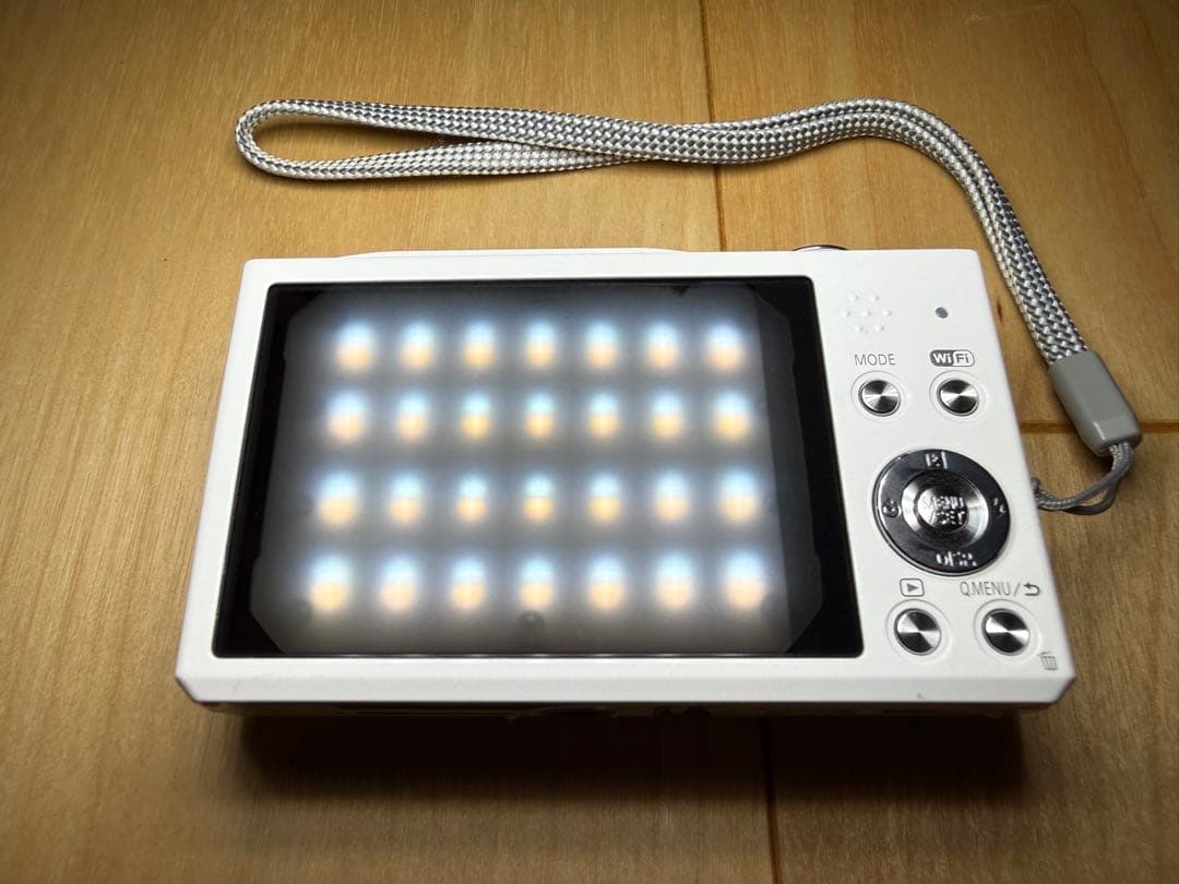 Panasonic パナソニック Lumix DMC-SZ8 ホワイト 美品！