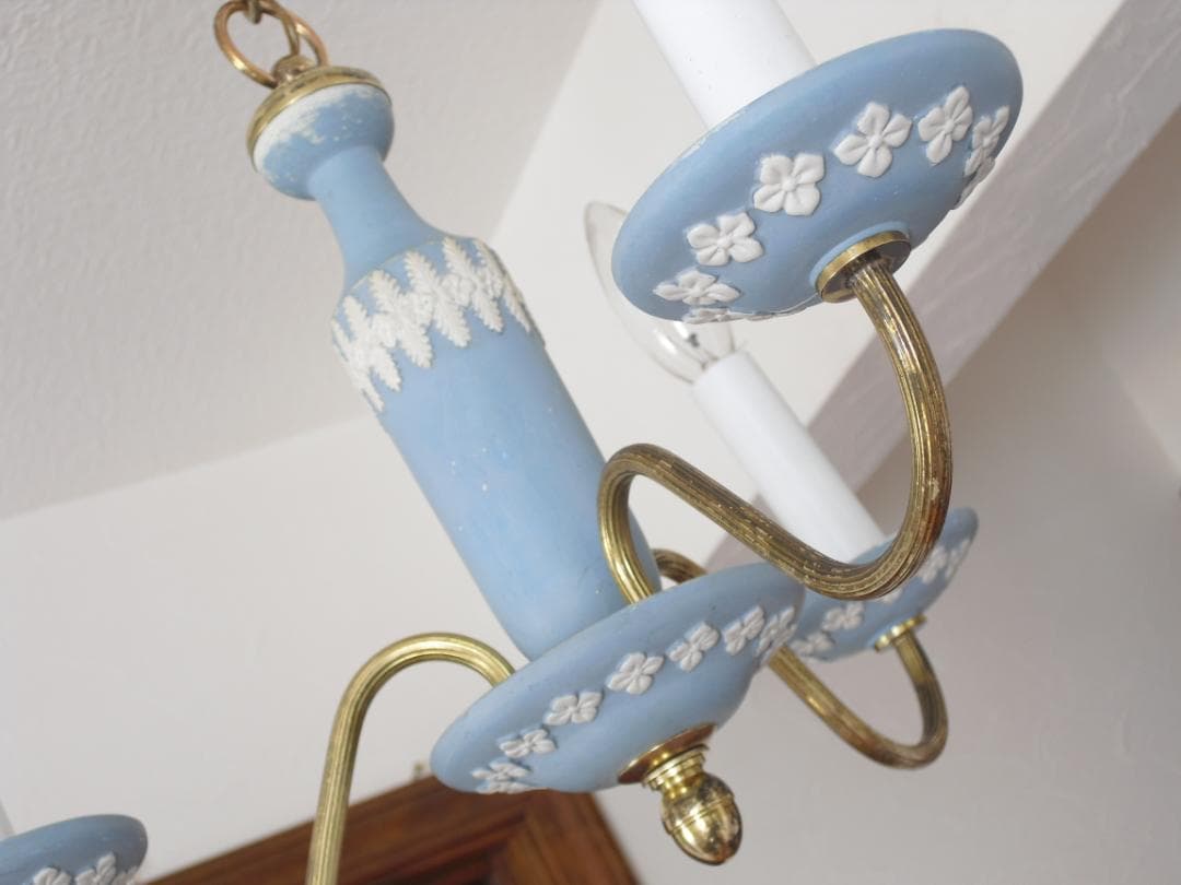 イギリスアンティーク 陶器 真鍮 3灯 シャンデリア