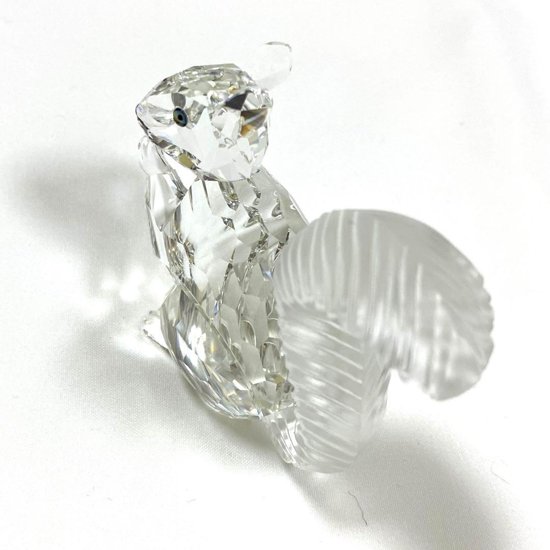 SWAROVSKIスワロフスキー　SCS 木の実を食べてるリス　箱入り