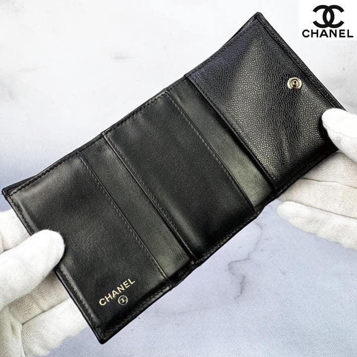 563　超美品　CHANEL　キャビアスキンマトラッセ　Wホック三つ折りミニ財布