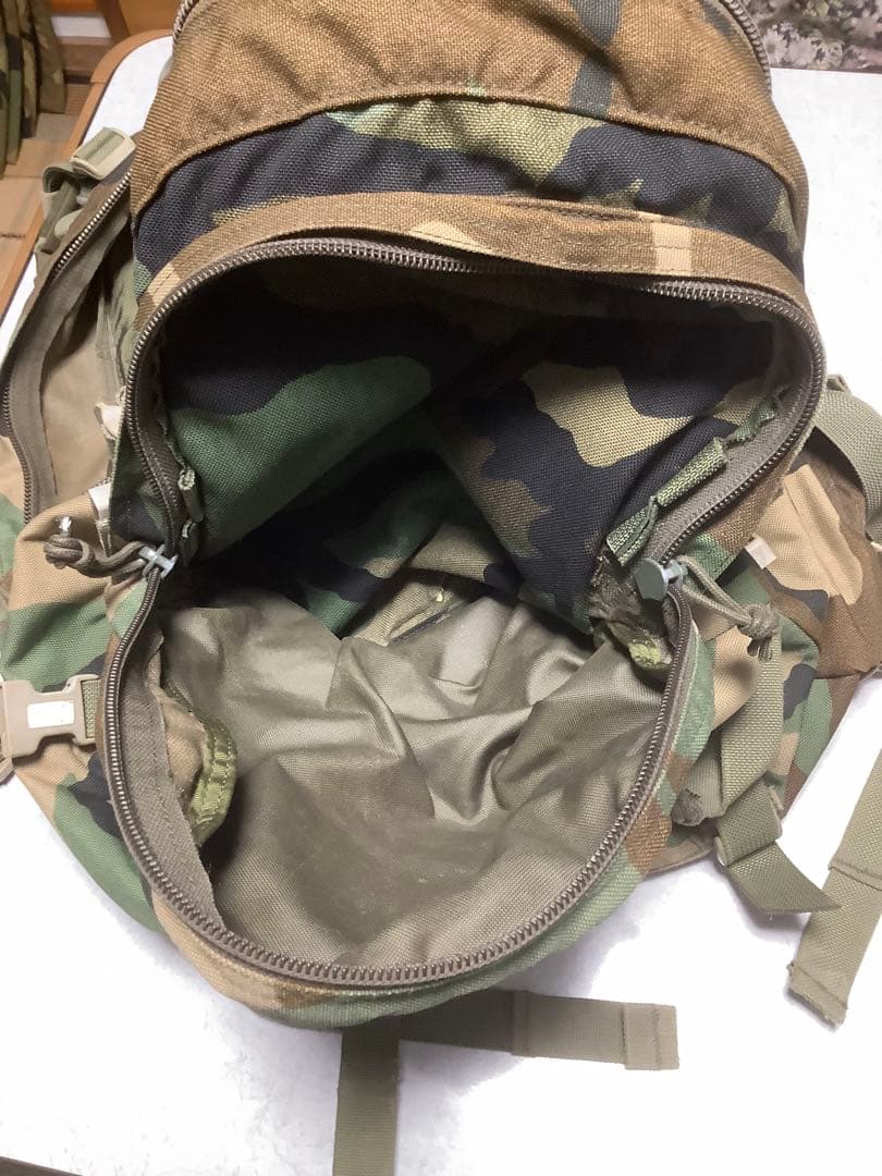 ブラックホーク製チェストリグ&eagle AⅢ迷彩バックパックセット