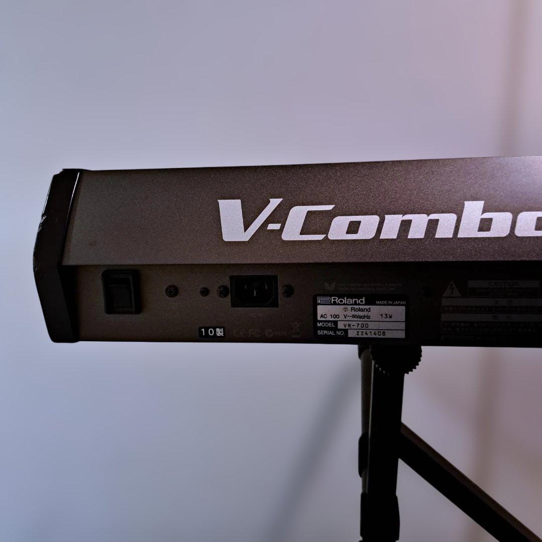 Roland V-Combo VR-700 シンセサイザー 本体
