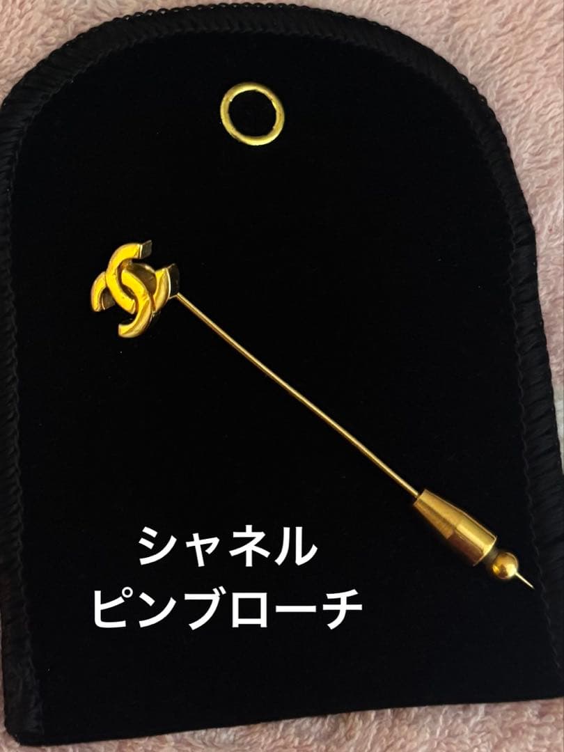 CHANEL ピンブローチ