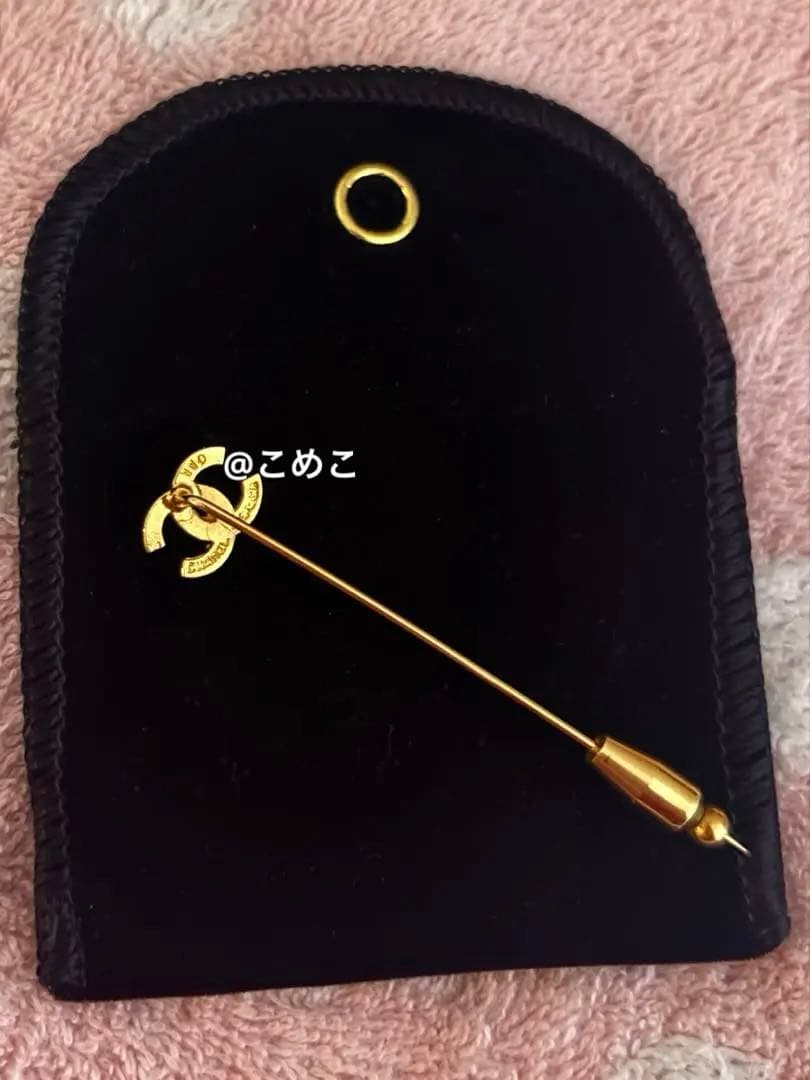 CHANEL ピンブローチ