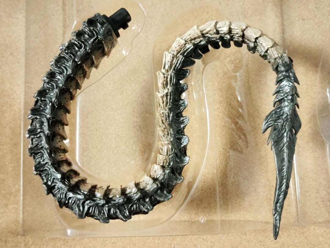 2008.HOTTOYS.MM#074“AVP2 Predalien”