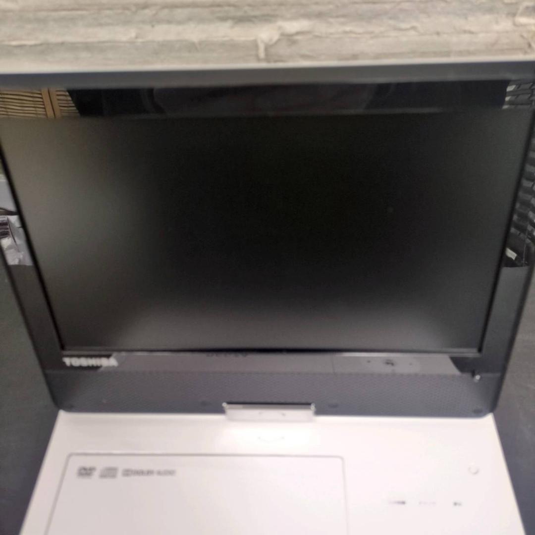 ☆美品ポータブルDVDプレーヤー 東芝REGZA SD-P910S 21年製