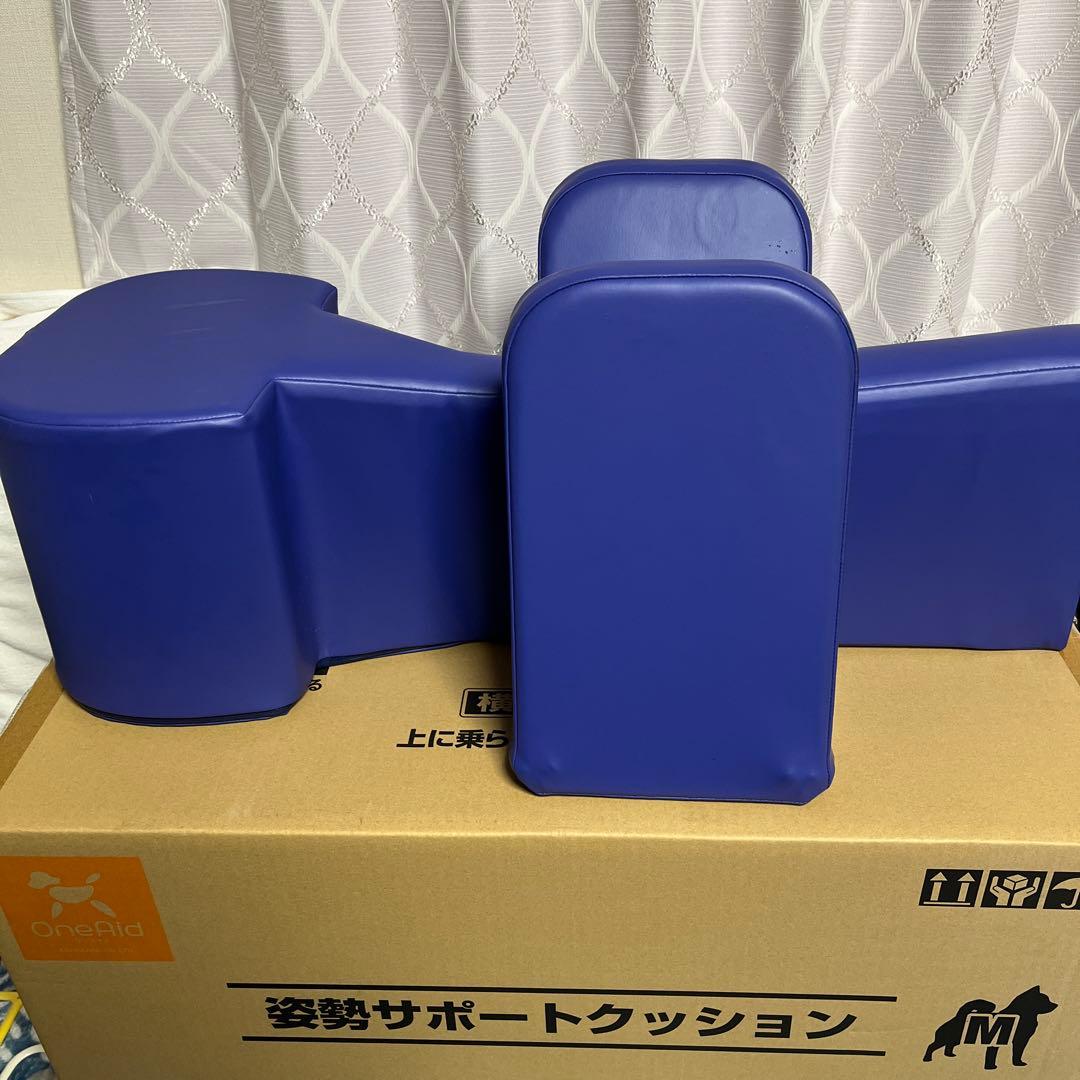 アロン化成 OneAid ワンエイド 姿勢サポートクッション M 中古品