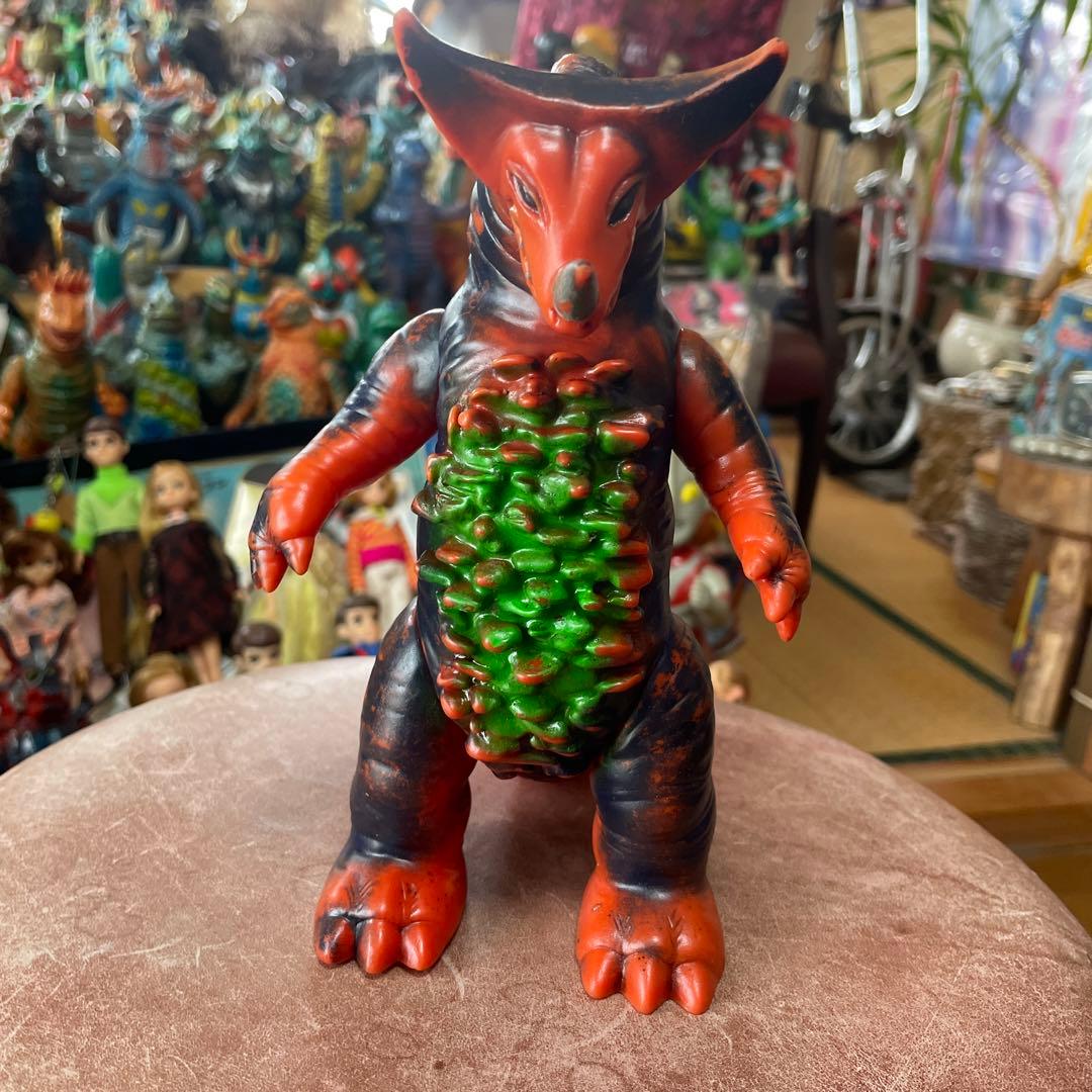 当時物　ブルマーク　ゴモラ スタンダードサイズ (1967年発売)