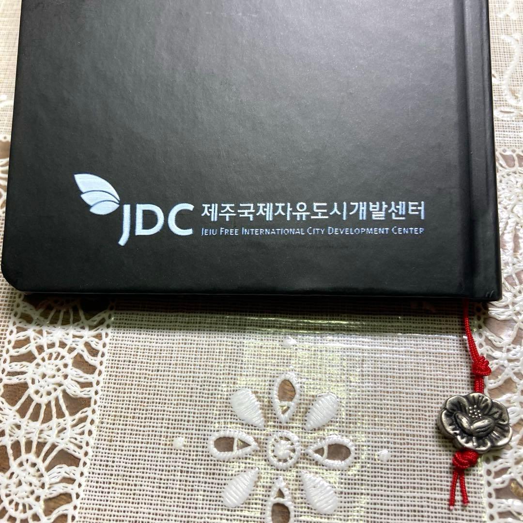 【新品】韓国国立博物館　螺鈿柄　メモ帳　手帳　韓国伝統工芸品　希少品　2冊セット