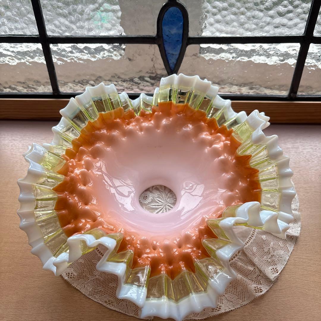 フランス アンティーク ガラスランプシェード　ヴァセリンガラス