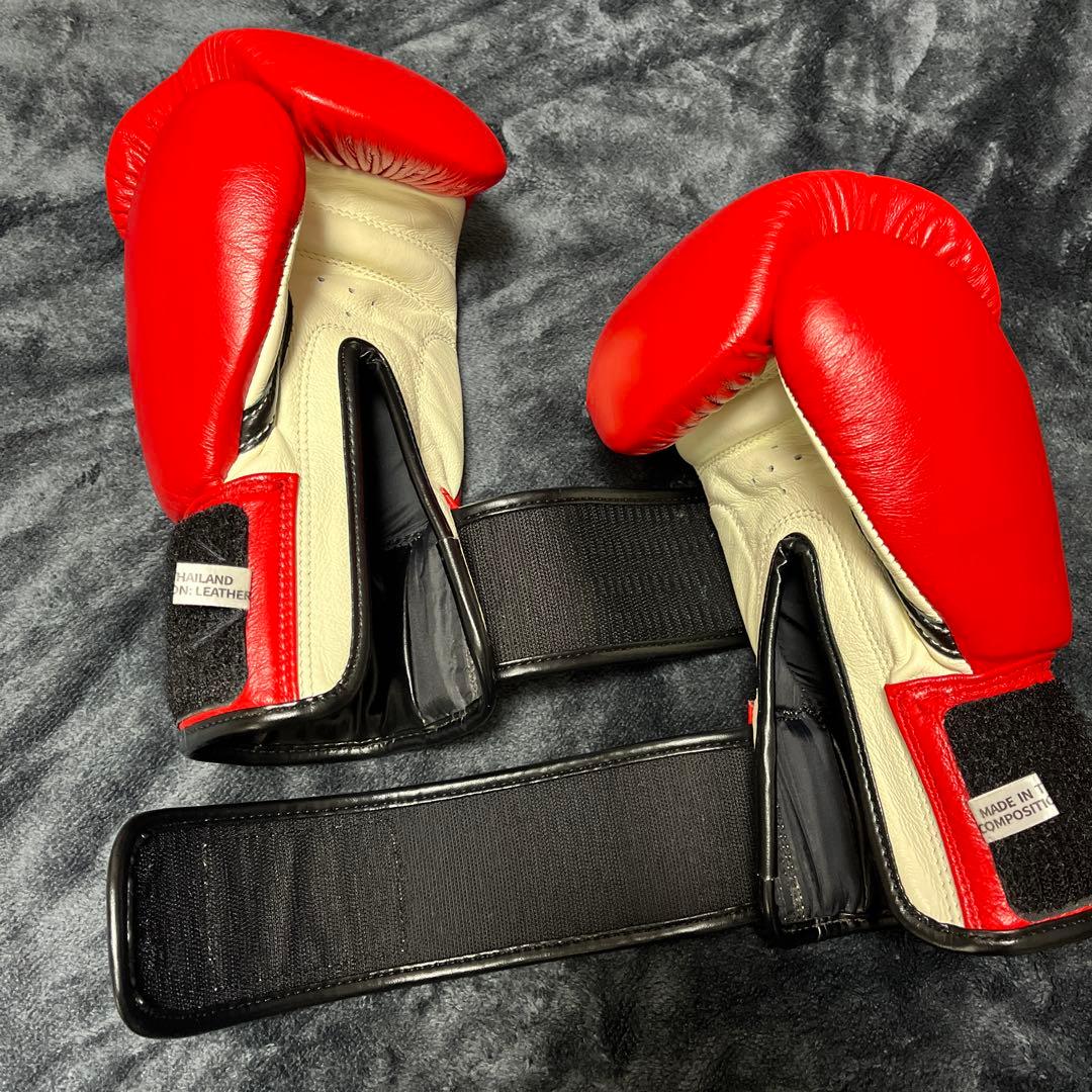 美品　ISAMI BOXER ボクシング　グローブ　10oz キック